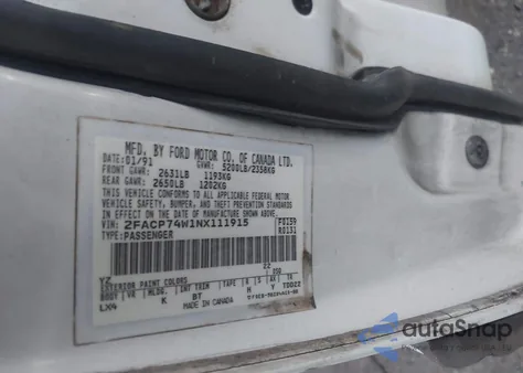 1992 Ford Crown Victoria Lx z USA, uszkodzony, nr VIN 2FACP74W1NX111915